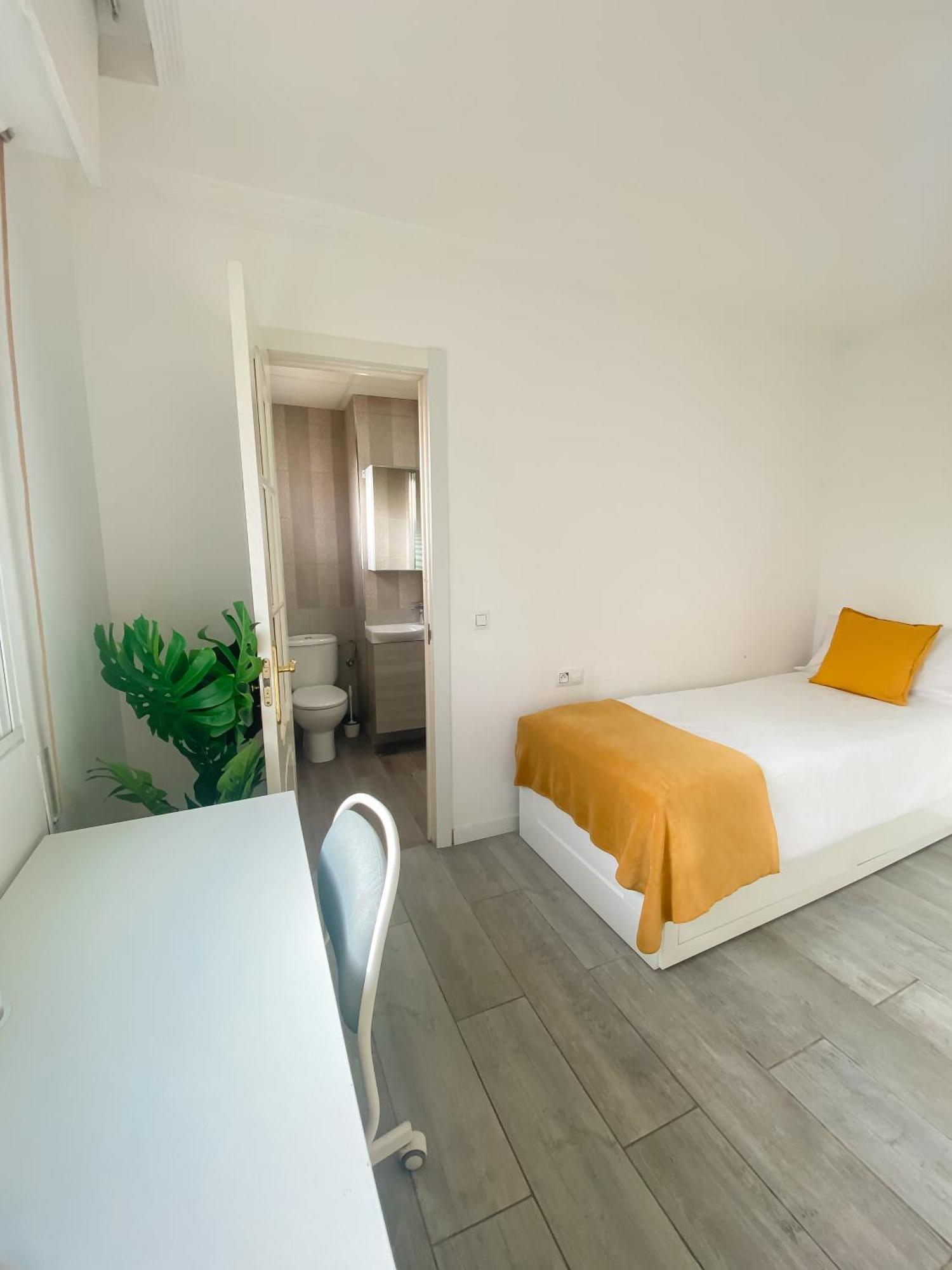 3 Rooms Y 3 Baths Y Aparcamiento Catedral Málaga Exteriör bild
