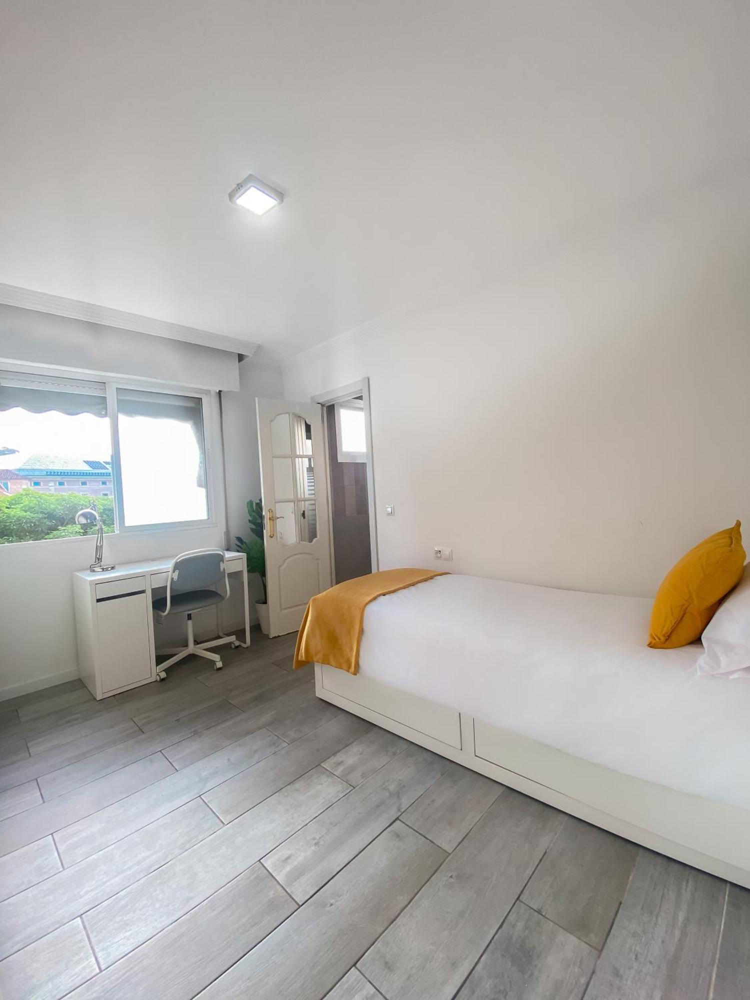 3 Rooms Y 3 Baths Y Aparcamiento Catedral Málaga Exteriör bild