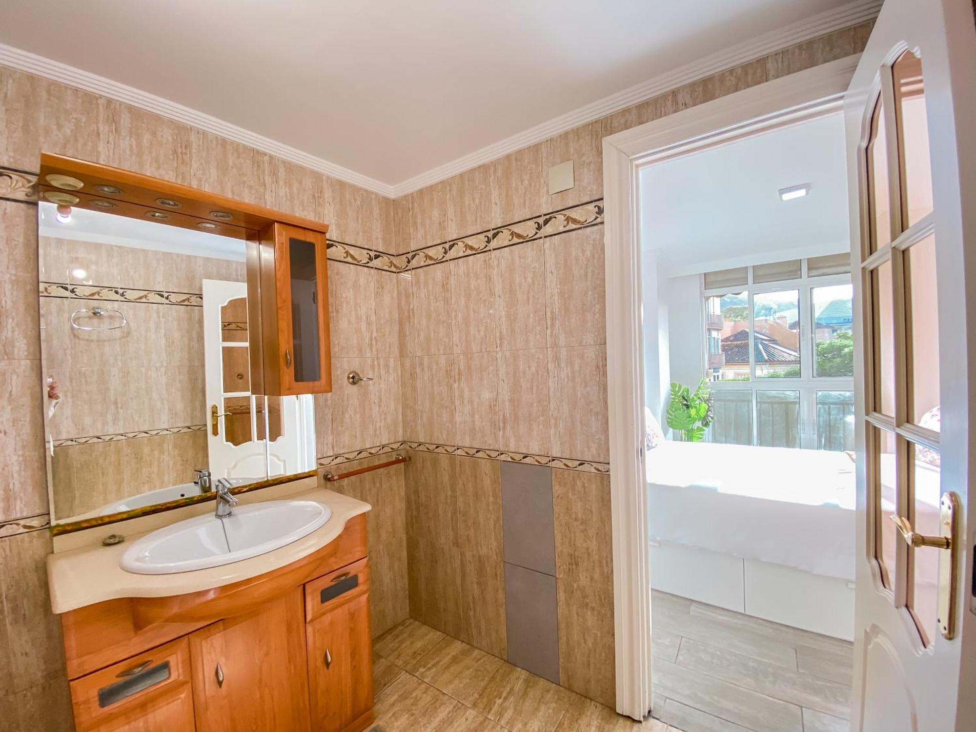 3 Rooms Y 3 Baths Y Aparcamiento Catedral Málaga Exteriör bild